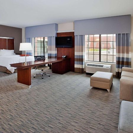 Hampton Inn & Suites Chapel Hill/Carrboro Zewnętrze zdjęcie