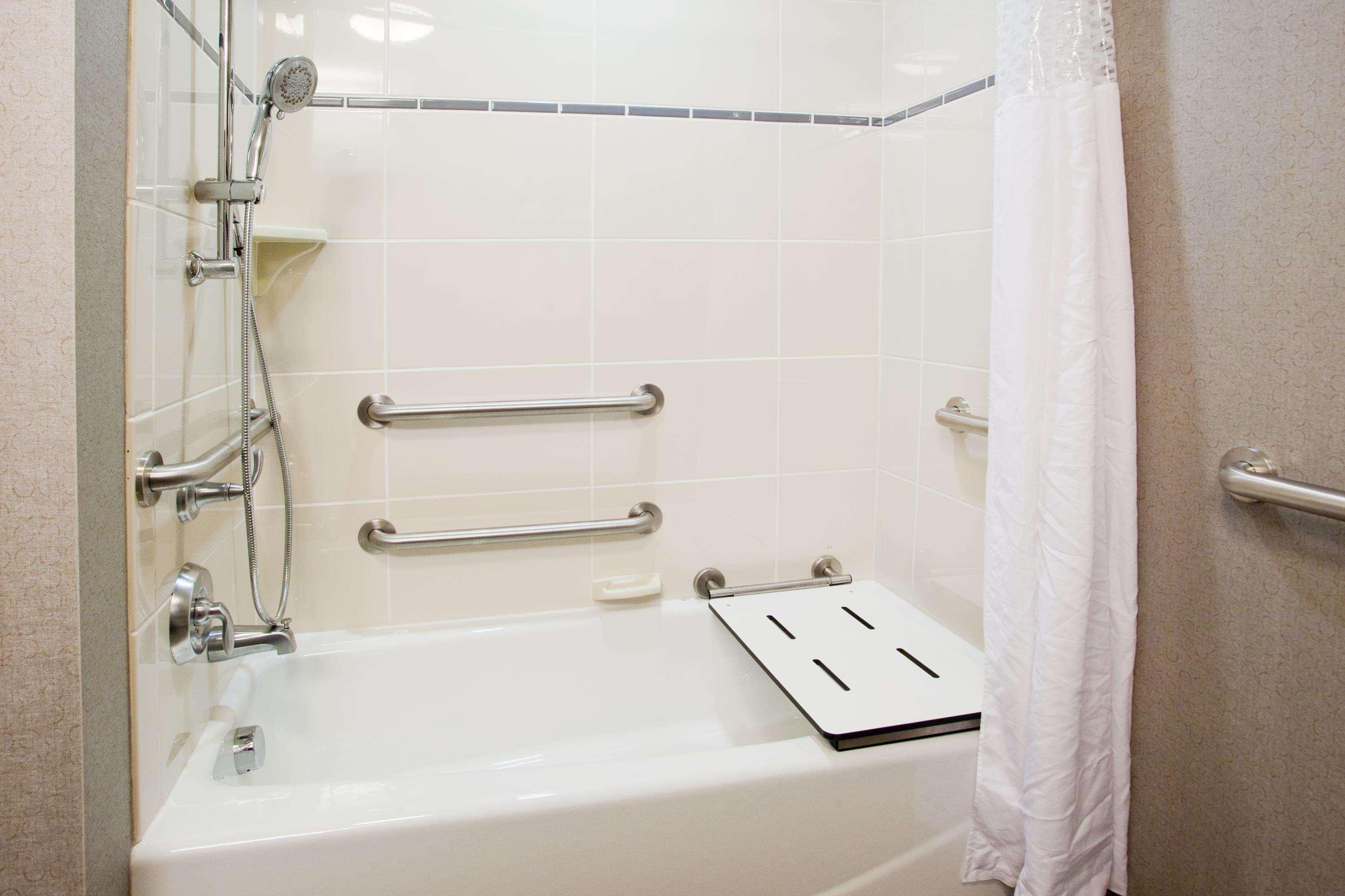 Hampton Inn & Suites Chapel Hill/Carrboro Zewnętrze zdjęcie