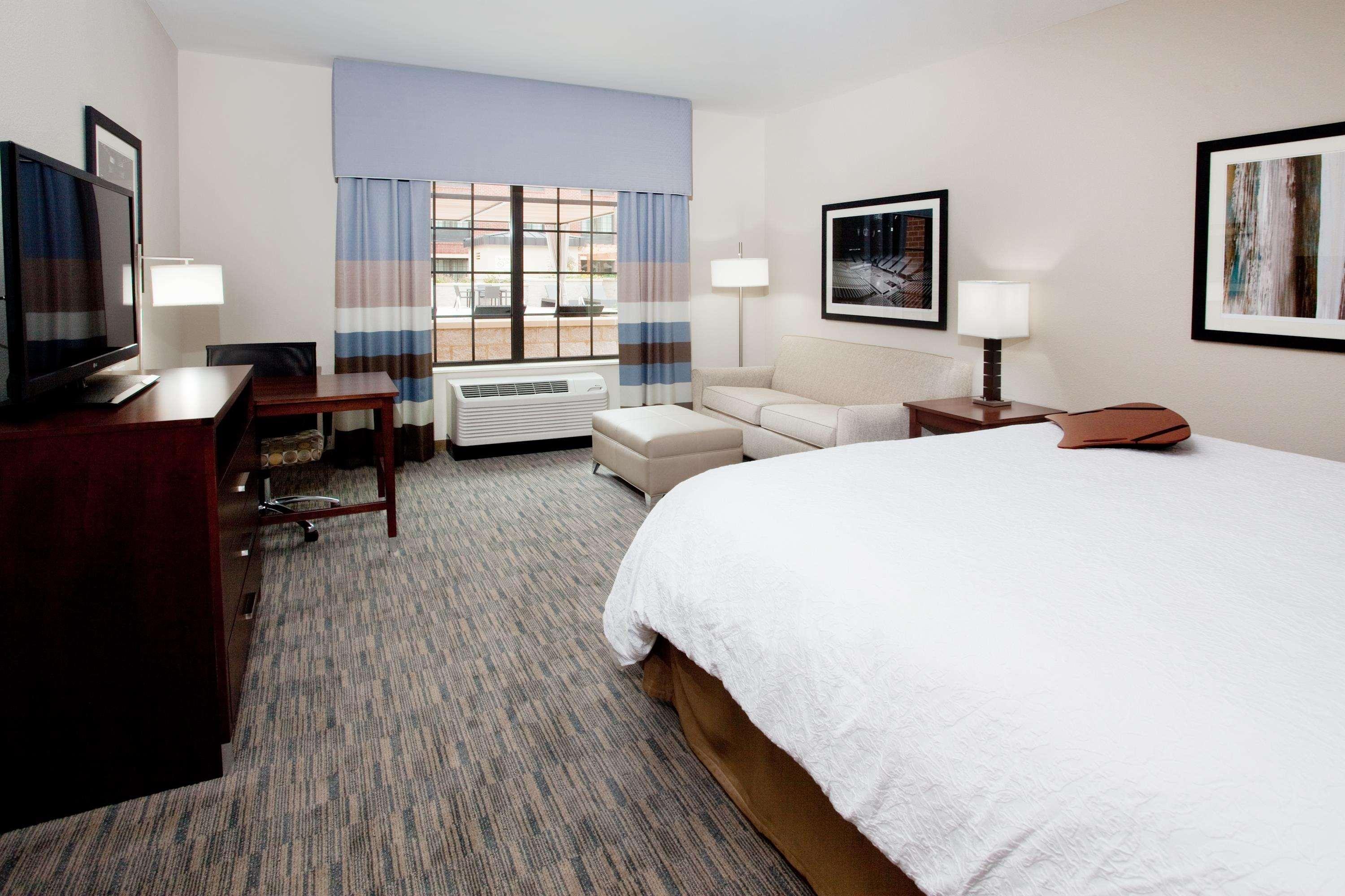 Hampton Inn & Suites Chapel Hill/Carrboro Zewnętrze zdjęcie