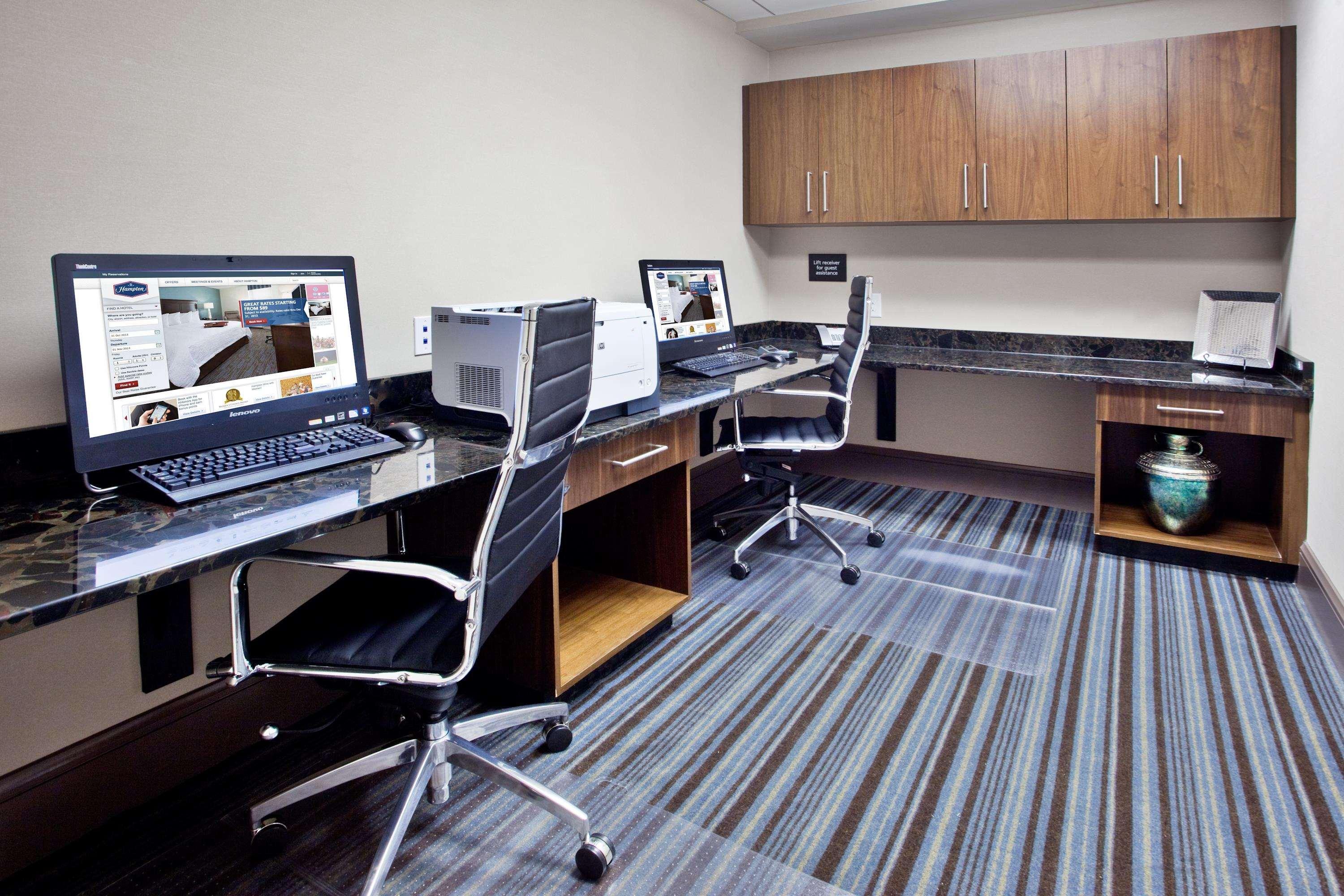 Hampton Inn & Suites Chapel Hill/Carrboro Zewnętrze zdjęcie