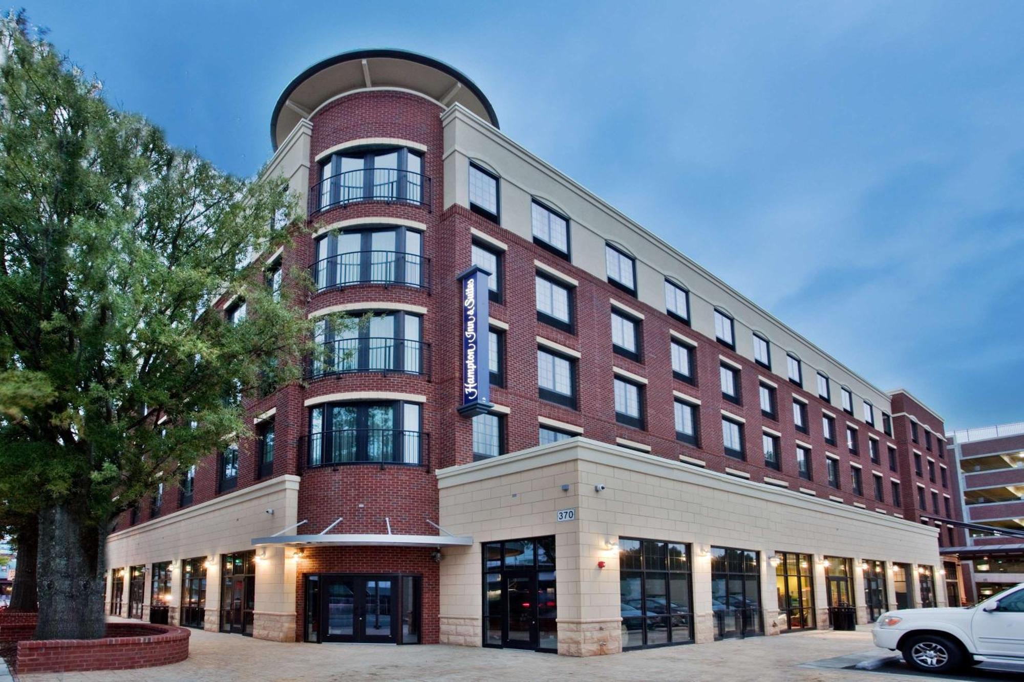 Hampton Inn & Suites Chapel Hill/Carrboro Zewnętrze zdjęcie